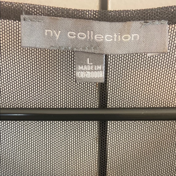 Black Graphic Boxy 3/4 Sleeve Blouse by New York Collection - Picture 4 of 5